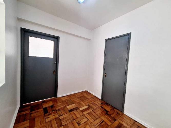 OF. 1P, 1R Y 1B A10 MIN. METRO MONEDA (101794)