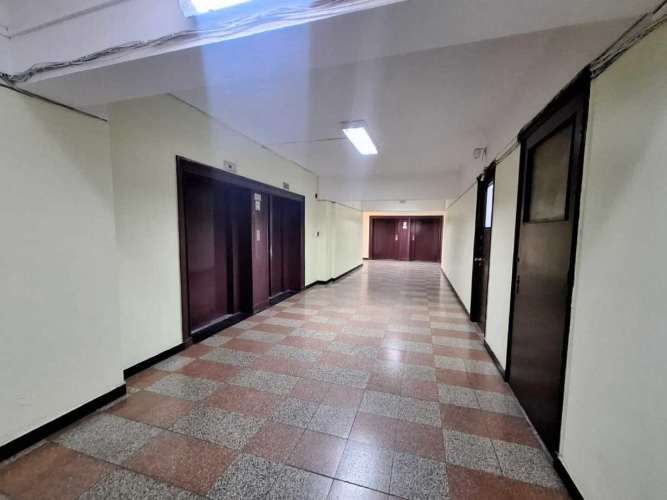 OF. 1P, 1R Y 1B A10 MIN. METRO MONEDA (101794)