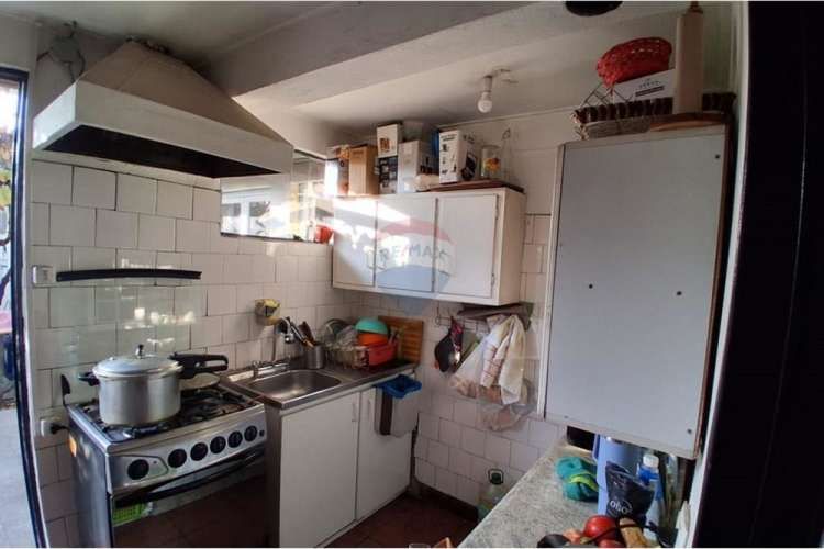 Casa en tranquilo y céntrico barrio}