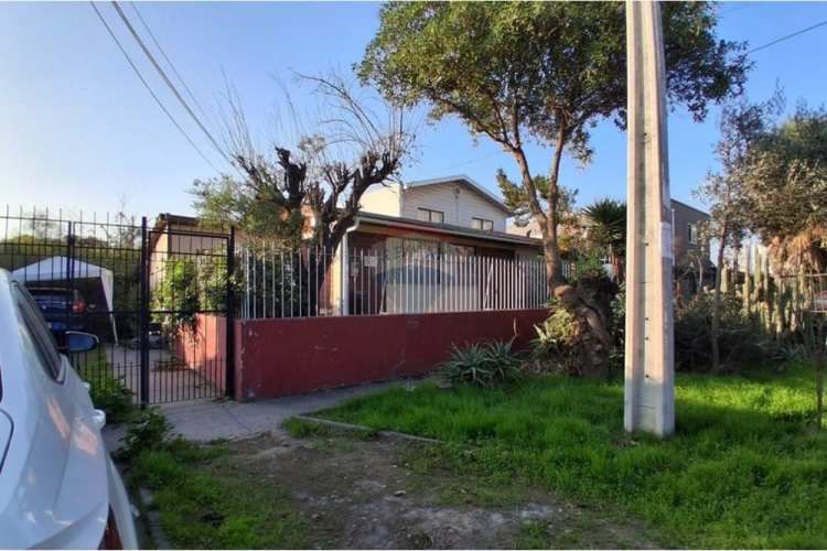 Casa en tranquilo y céntrico barrio}