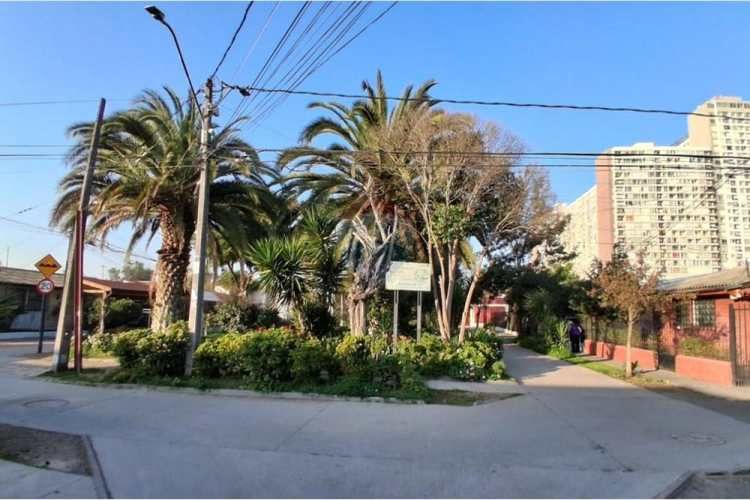 Casa en tranquilo y céntrico barrio}