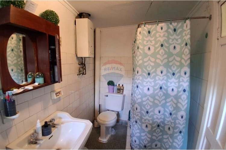 Casa en tranquilo y céntrico barrio}