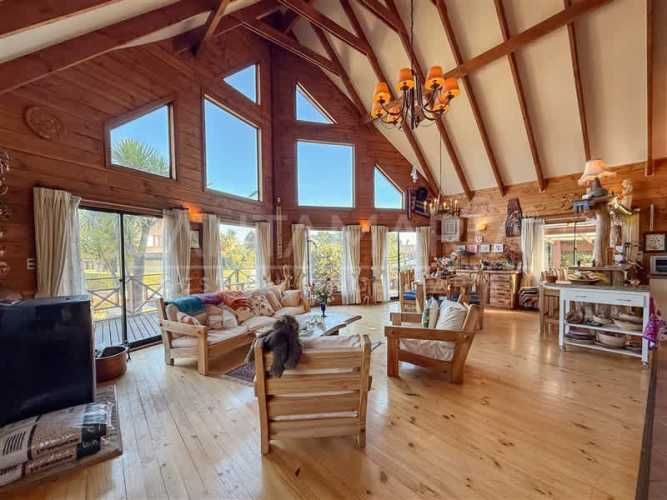 CASA Pingueral, Tomé