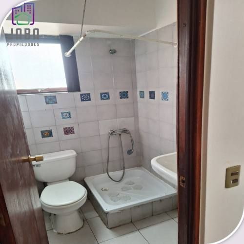 AMPLIA CASA EN VENTA, UBICADA EN PEÑUELAS NORTE - COQUIMBO