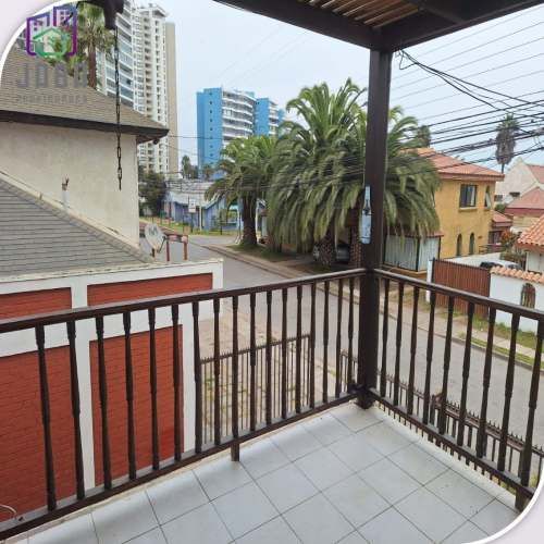 AMPLIA CASA EN VENTA, UBICADA EN PEÑUELAS NORTE - COQUIMBO