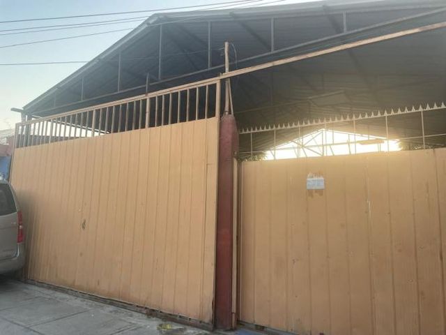 Casa con gran terreno en Conchalí