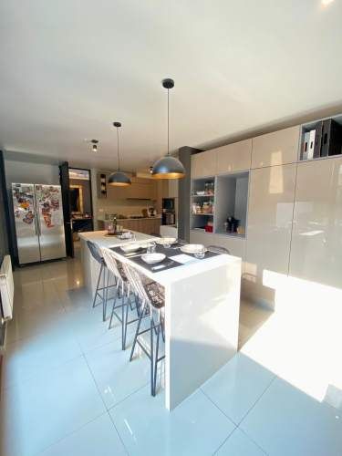 VENTA CASA MEDITERRANEA PIEDRA ROJA