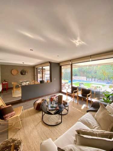 VENTA CASA MEDITERRANEA PIEDRA ROJA