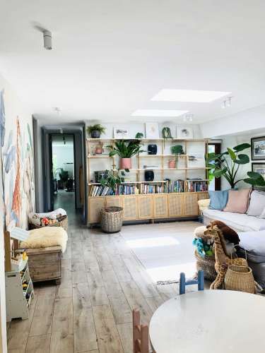 OPORTUNIDAD! CASA CHILENA 1 PISO A PASOS COLEGIO PEDREGALES