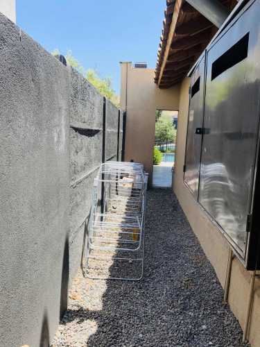 OPORTUNIDAD! CASA CHILENA 1 PISO A PASOS COLEGIO PEDREGALES