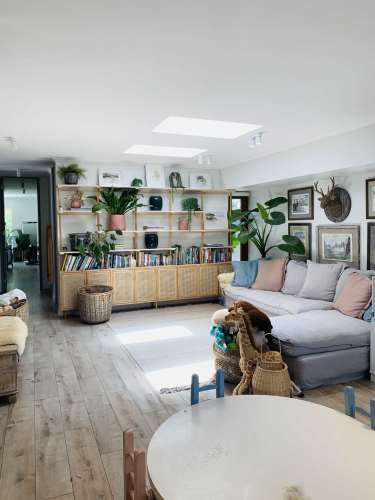 OPORTUNIDAD! CASA CHILENA 1 PISO A PASOS COLEGIO PEDREGALES