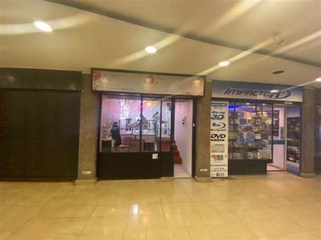 Local LOCAL COMERCIAL EN VENTA PROVIDENCIA. METRO LOS LEONES