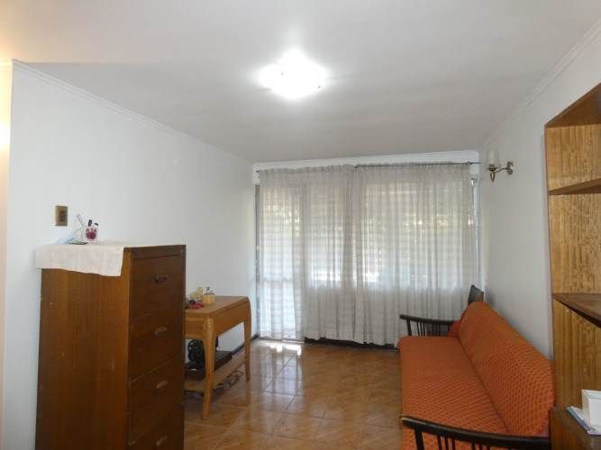 DEPTO CON PATIO INTERIOR