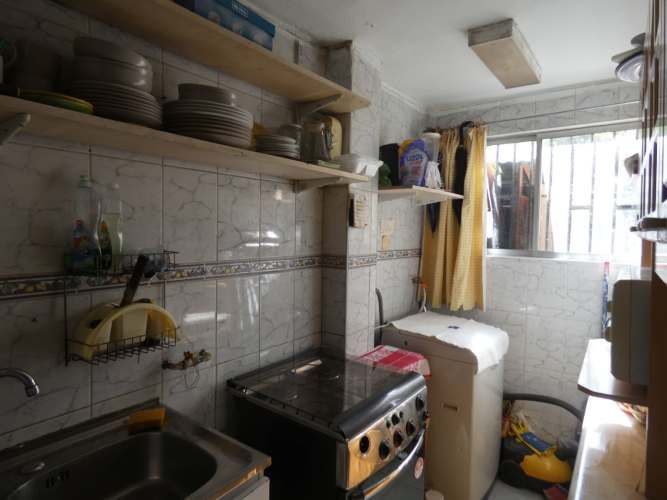 DEPTO CON PATIO INTERIOR