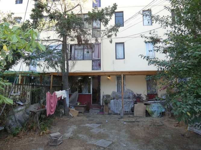 DEPTO CON PATIO INTERIOR