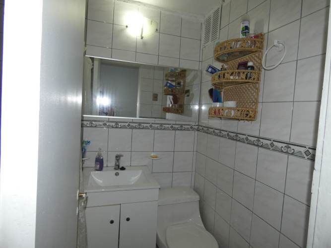 DEPTO CON PATIO INTERIOR