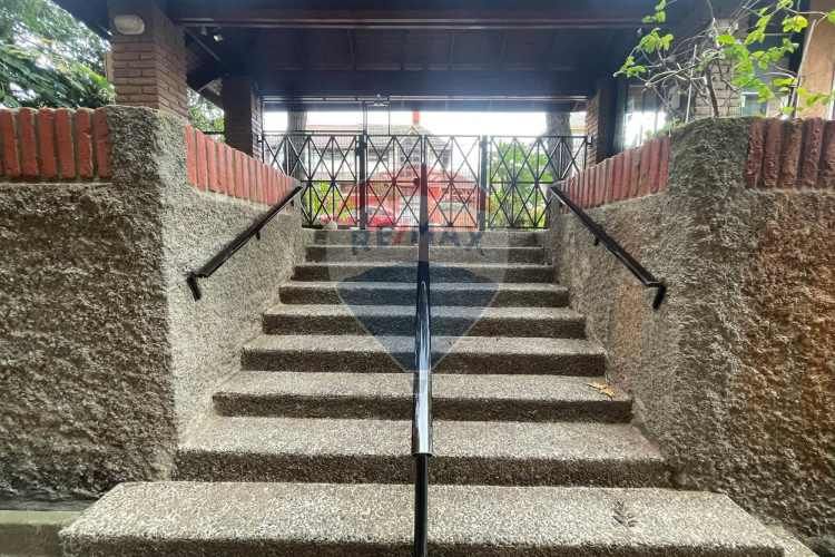 ¡tu paraíso en reñaca alto aguarda!