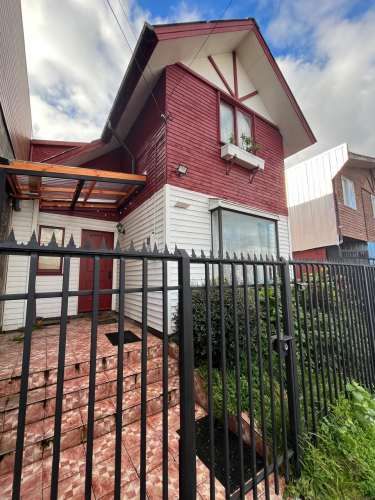 Vende Hermosa Casa en Villa Portal del Mar