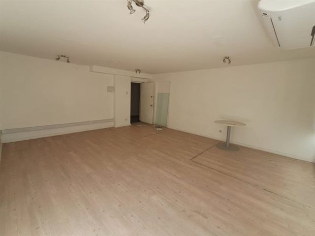 OFICINA Sotero Del Rio / Compañia