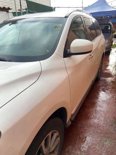 Nissan pathfinder año 2014