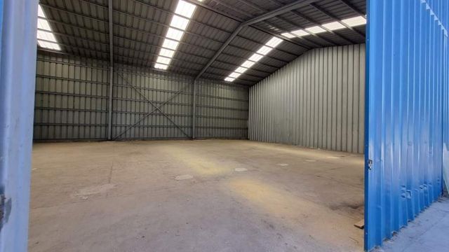 Arriendo de Galpones de 250mts2  en Camino Cantera independencia  Sector la Cantera