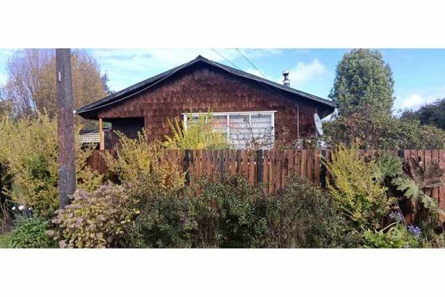 Se vende amplia casa en chacao