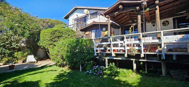 320MT TERRENO, 154MT CONSTRUIDOS. 3 DORM, 4 BAÑOS, ESTACIONAMIENTOS