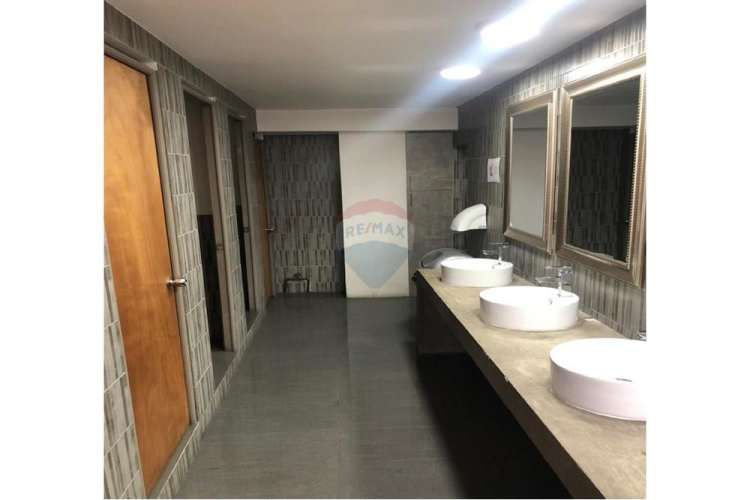 Arriendo de oficina en edificio o'higgins