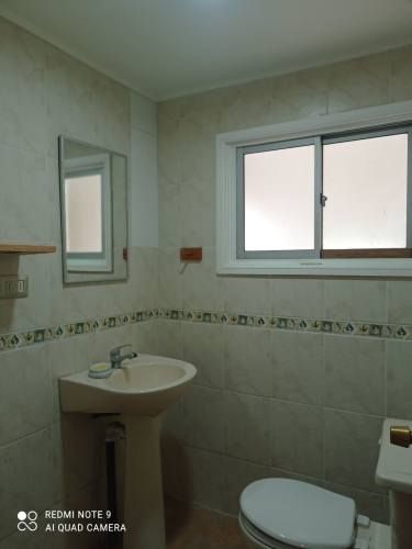 BUENA CASA MADERA UN PISO , EN MEJOR BARRIO PENCO