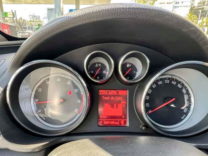 Opel Insignia Cosmo 2.0T AT6 excelente estado