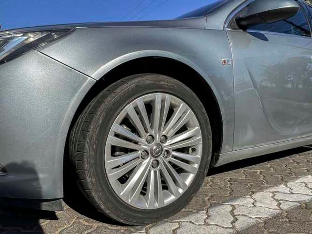 Opel Insignia Cosmo 2.0T AT6 excelente estado