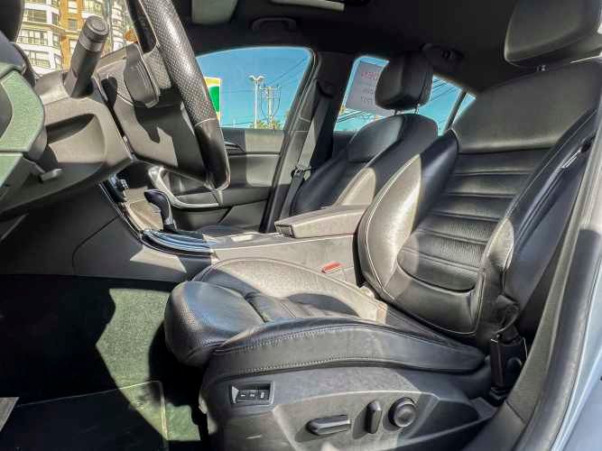 Opel Insignia Cosmo 2.0T AT6 excelente estado