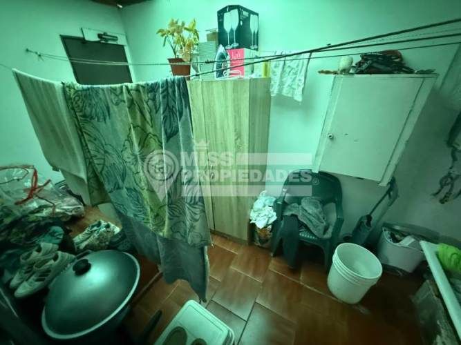 SE VENDE CASA EN SECTOR CENTRO