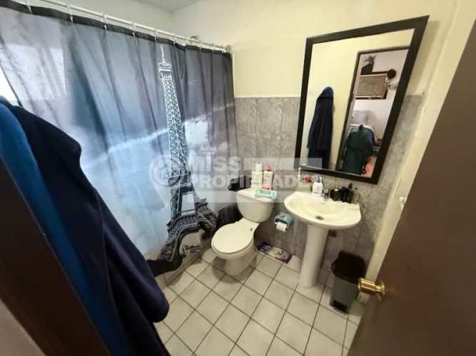 SE VENDE CASA EN SECTOR CENTRO