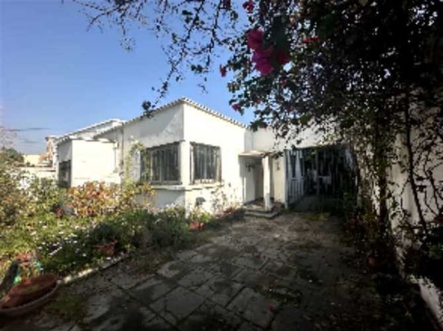 CASA Ortuzar/ Battle y Ordoñez