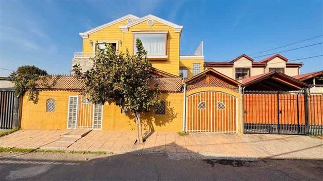 CASA VILLA LOS CANTAROS QUILICURA