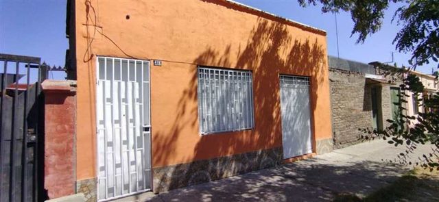 CASA VARAS MENA , SAN MIGUEL