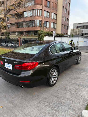BMW 520 HERITAGE 2020 MAX EQUIPO