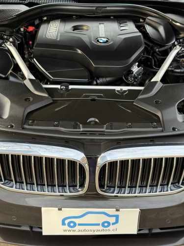 BMW 520 HERITAGE 2020 MAX EQUIPO