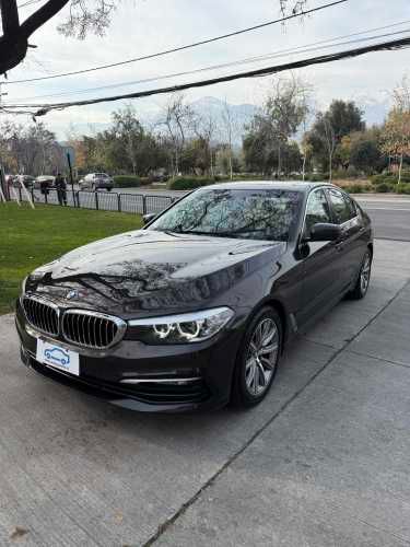 BMW 520 HERITAGE 2020 MAX EQUIPO