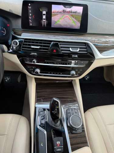 BMW 520 HERITAGE 2020 MAX EQUIPO