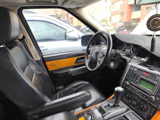 Land Rover 2008