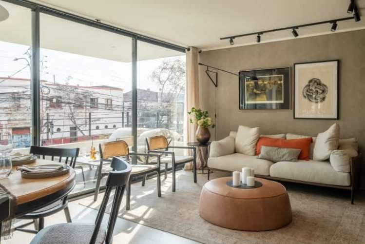 HUASCAR MTRO MONSEÑOR EYZAGUIRRE 6 CUADRAS (2D+2B+CI)