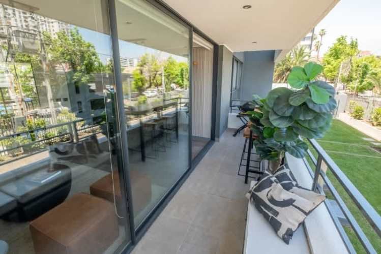 Dpto Prox linea 8 mtro Rodrigo de Araya (2D+2B+CC)