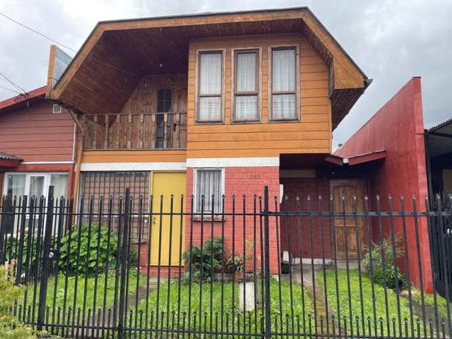 HERMOSA CASA DOS PISOS EN SALIDA NORTE DE TEMUCO