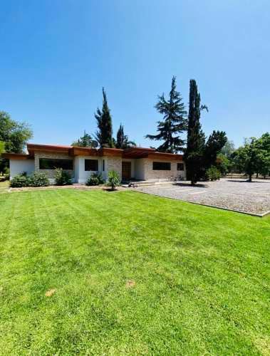 ARRIENDO CASA PARCELA MODERNA CERCANA A COLEGIOS TREWHELAS - SAN NICOLAS - PUCALAN