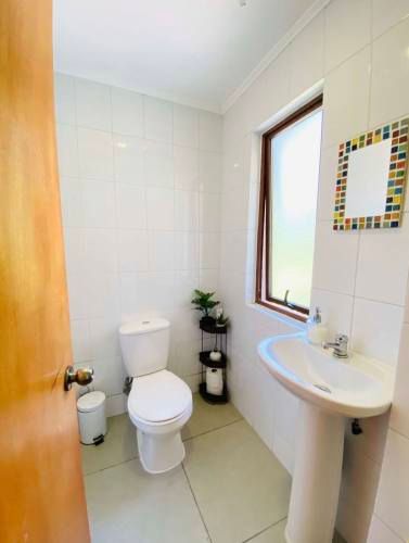 ARRIENDO CASA PARCELA MODERNA CERCANA A COLEGIOS TREWHELAS - SAN NICOLAS - PUCALAN