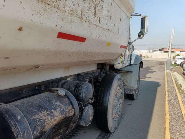 Tolva MACK  Granite de 20mt3