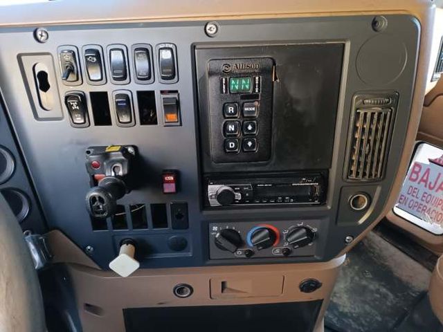 Tolva MACK  Granite de 20mt3