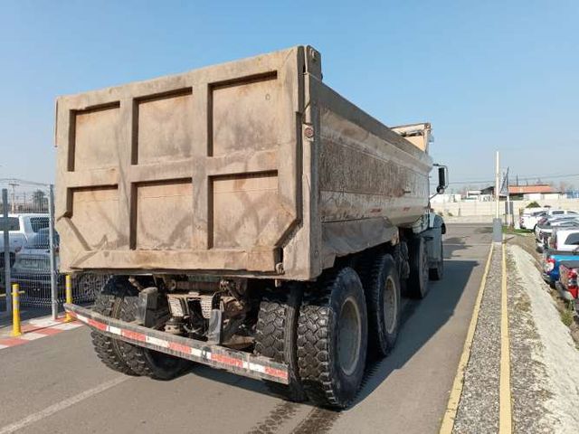 Tolva MACK  Granite de 20mt3